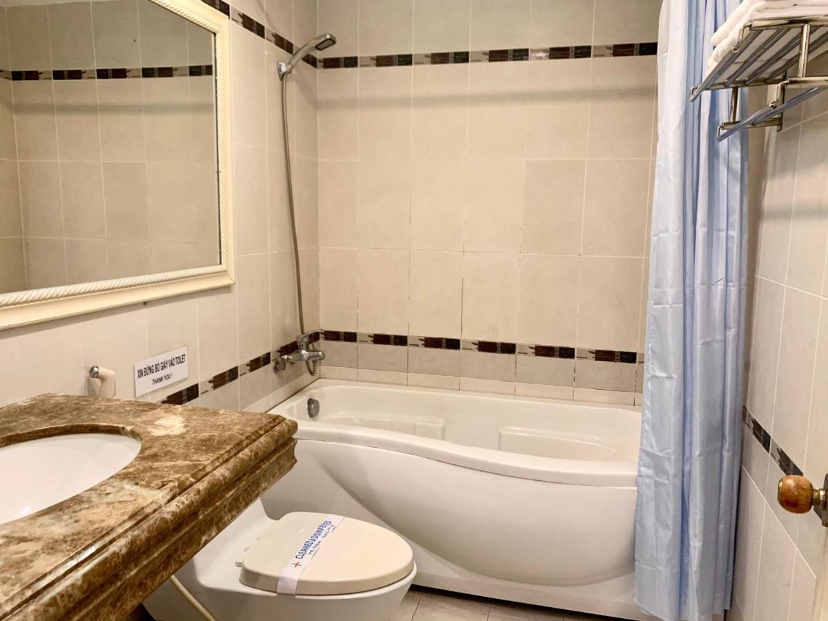 Bao Tran Hotel Хошимин Екстериор снимка