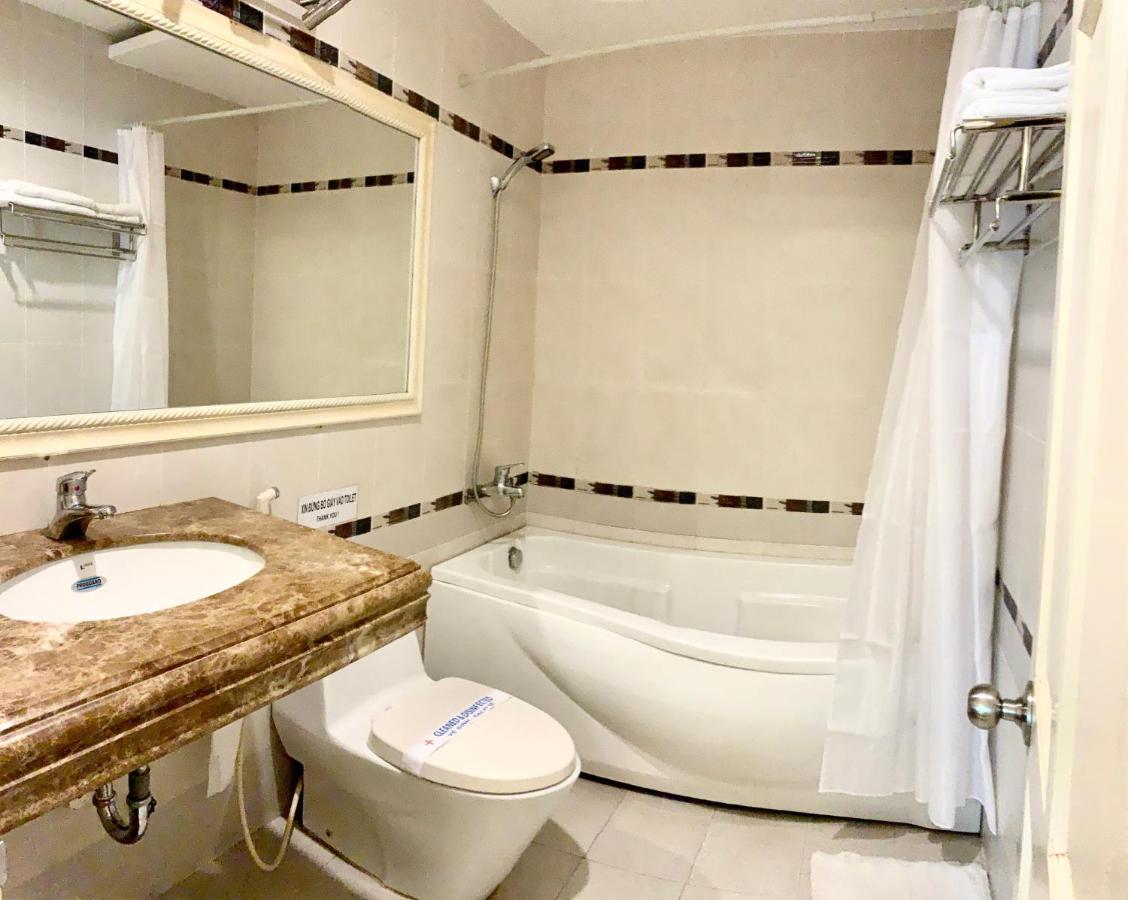Bao Tran Hotel Хошимин Екстериор снимка